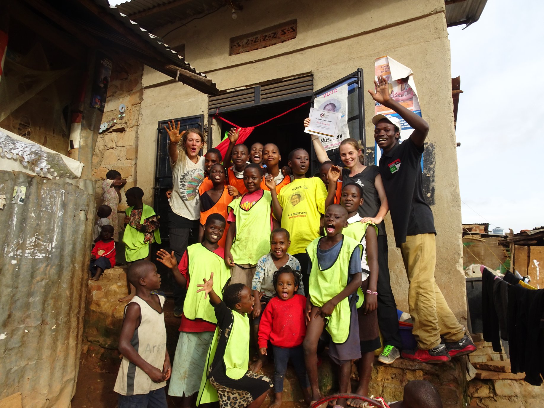 Hope4KatangaKids-Slumkinder-Uganda-Spenden